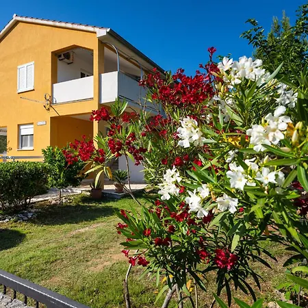 Agava - Pure Relaxation By The Pine Forest Apartment
