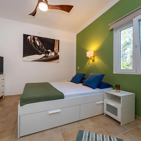 Agava - Pure Relaxation By The Pine Forest Apartment *